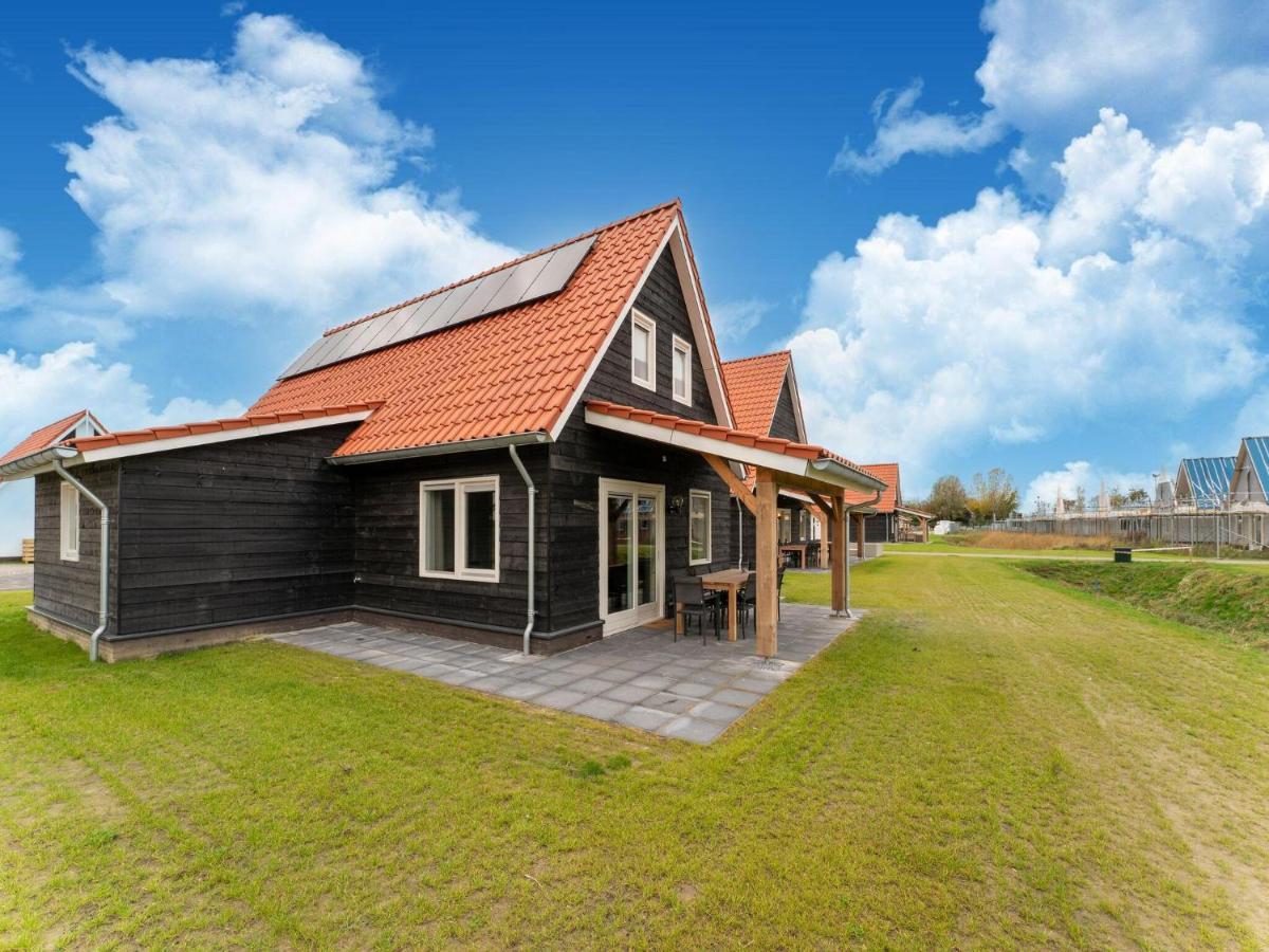 Holiday Home In Scherpenisse With Bubble Bath Экстерьер фото