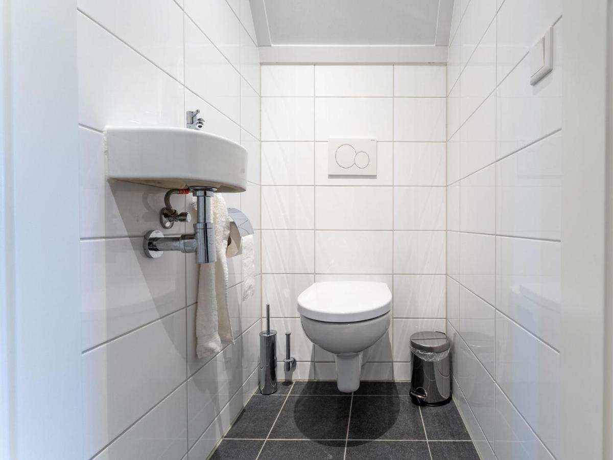 Holiday Home In Scherpenisse With Bubble Bath Экстерьер фото