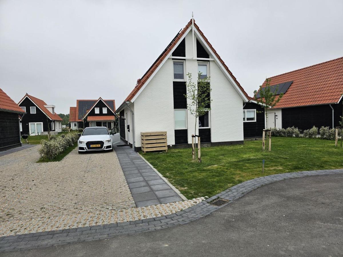 Holiday Home In Scherpenisse With Bubble Bath Экстерьер фото